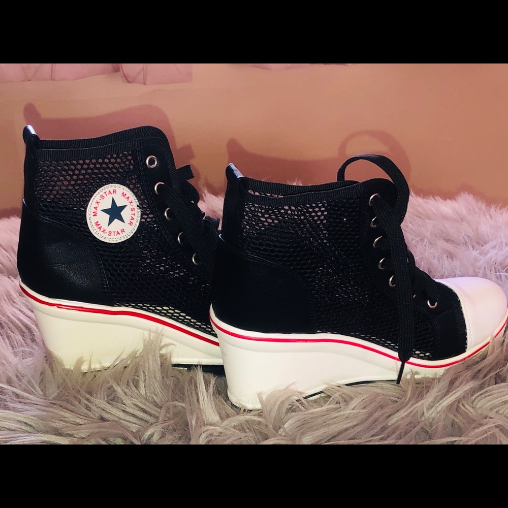 Like NEW High top/platform, mesh sneakers